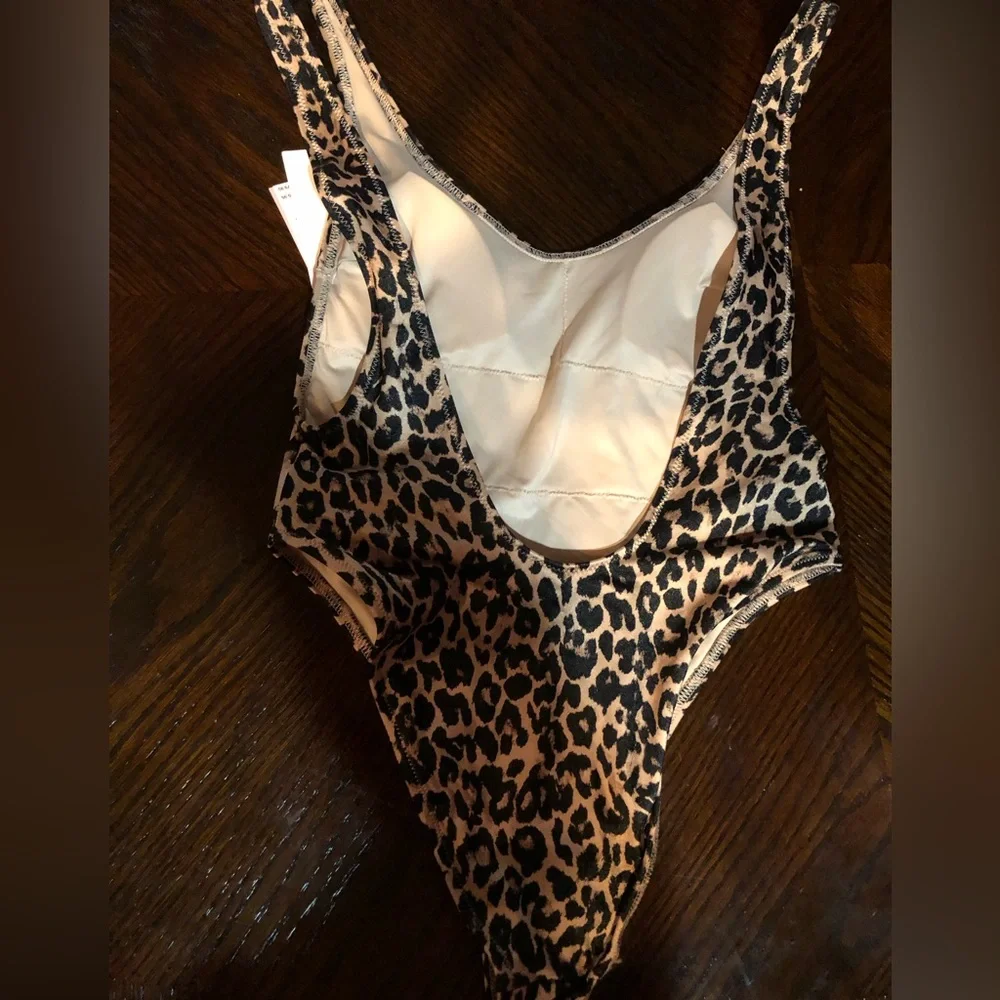 Victoria’s Secret ￼Leopard 🐆 swimsuit /￼ Bodysuit￼ - Picture 11 of 16